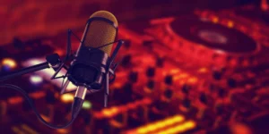 a close up of a microphone